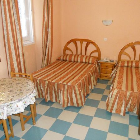 Hostal La Perla Asturiana Madrid Exterior photo