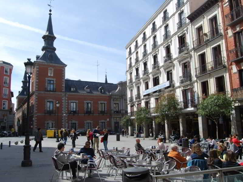 Hostal La Perla Asturiana Madrid Exterior photo