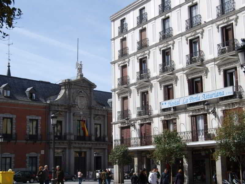 Hostal La Perla Asturiana Madrid Exterior photo