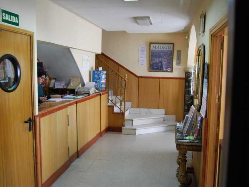 Hostal La Perla Asturiana Madrid Exterior photo