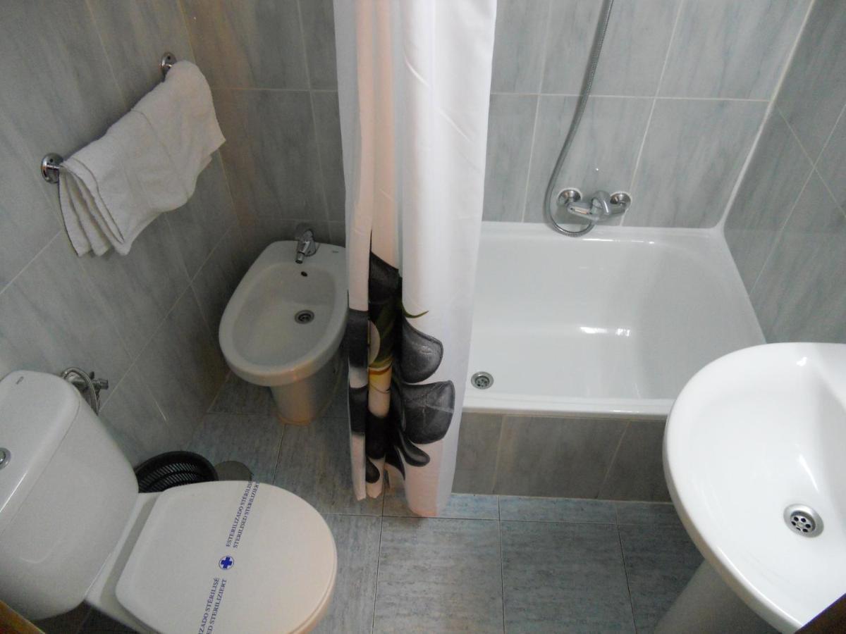 Hostal La Perla Asturiana Madrid Exterior photo